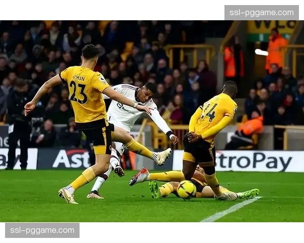 巴萨拉什福德替补建功,轮换阵容控场能力保持稳定 巴萨拉什福德替补建功,轮换阵容控场能力保持稳定